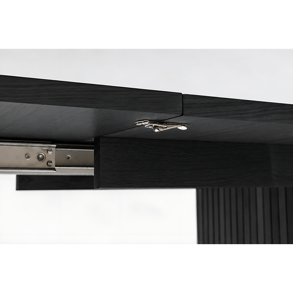 Munich Extendable Dining Table