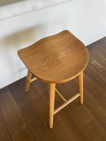 Dallas Saddle Stool - Natural